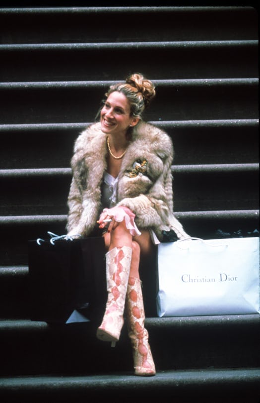 384168 02: Actress Sarah Jessica Parker (Carrie) acts in a scene from the HBO television series “Sex…