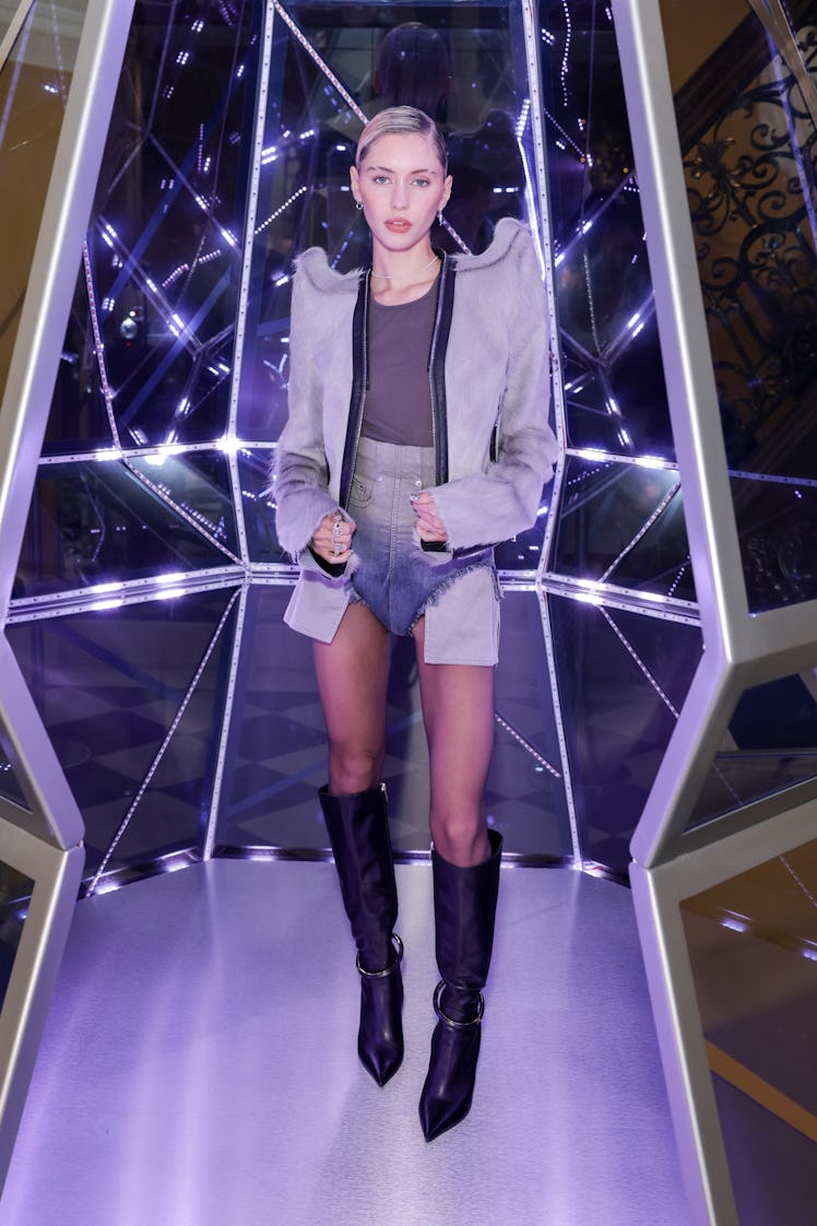 Iris Law attends the Claridge's Christmas Tree Party 2022 with Jimmy Choo on November 23, 2022 in Lo...