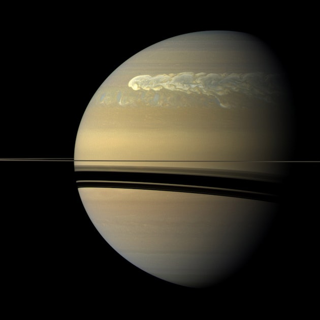 Die Auswirkungen der riesigen Saturnstürme halten Jahrhunderte an