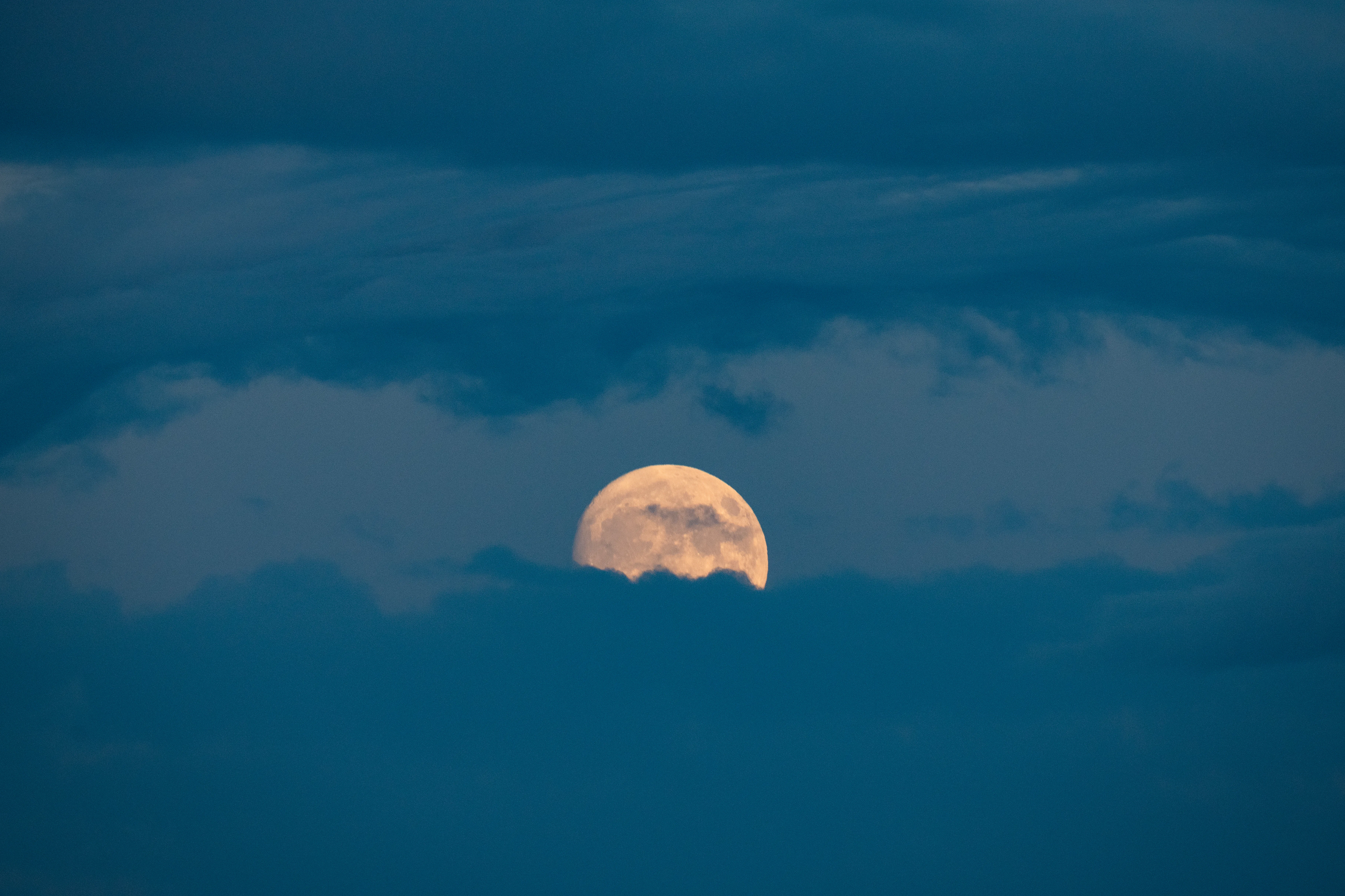 How The September 2023 Super Harvest Moon Will Affect All Signs
