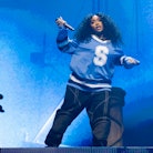 VANCOUVER, BRITISH COLUMBIA - MARCH 19: Singer SZA performs on stage during her 'The SOS North Ameri...