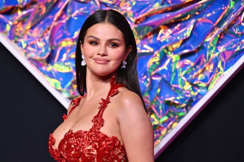 Selena Gomez red dress at MTV VMAs