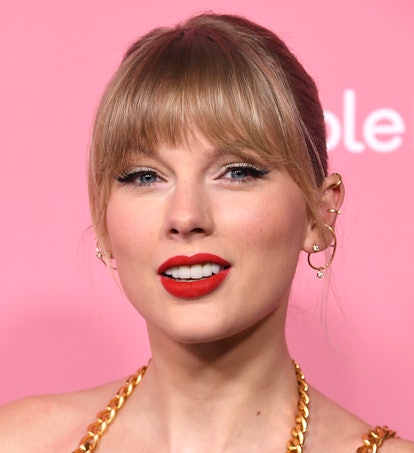 Taylor Swift faux cartilage piercings 2019