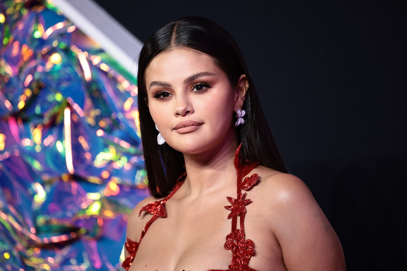 NEWARK, NEW JERSEY - SEPTEMBER 12: Selena Gomez attends the 2023 MTV Video Music Awards at the Prude...