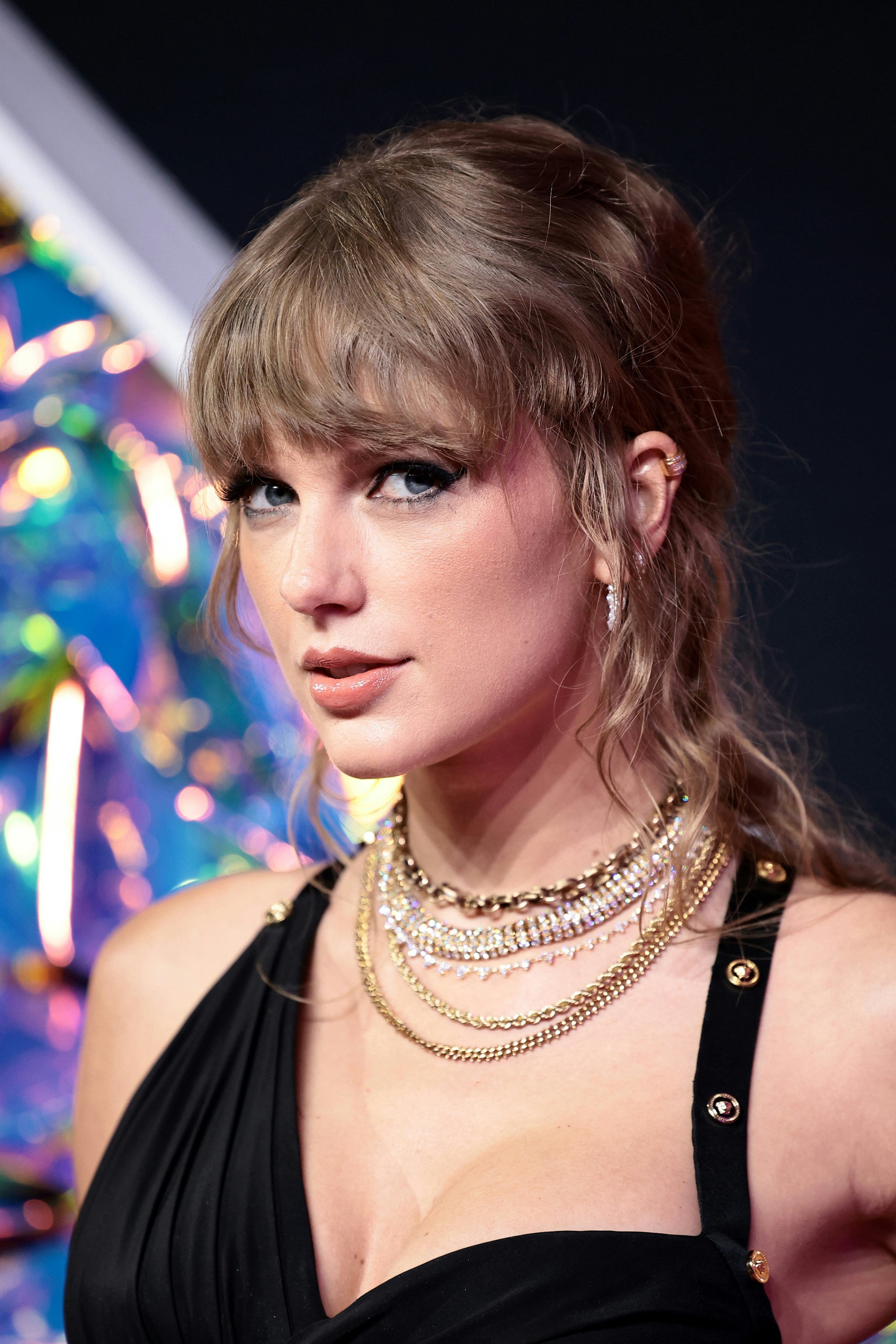 NEWARK, NEW JERSEY - SEPTEMBER 12: Taylor Swift attends the 2023 MTV Video Music Awards at the Prude&hellip;