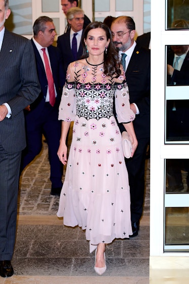 La reina Letizia de España asiste a la ceremonia "Premios Nacionales de Cultura 2021" En el edificio Pignatelli en febrero...