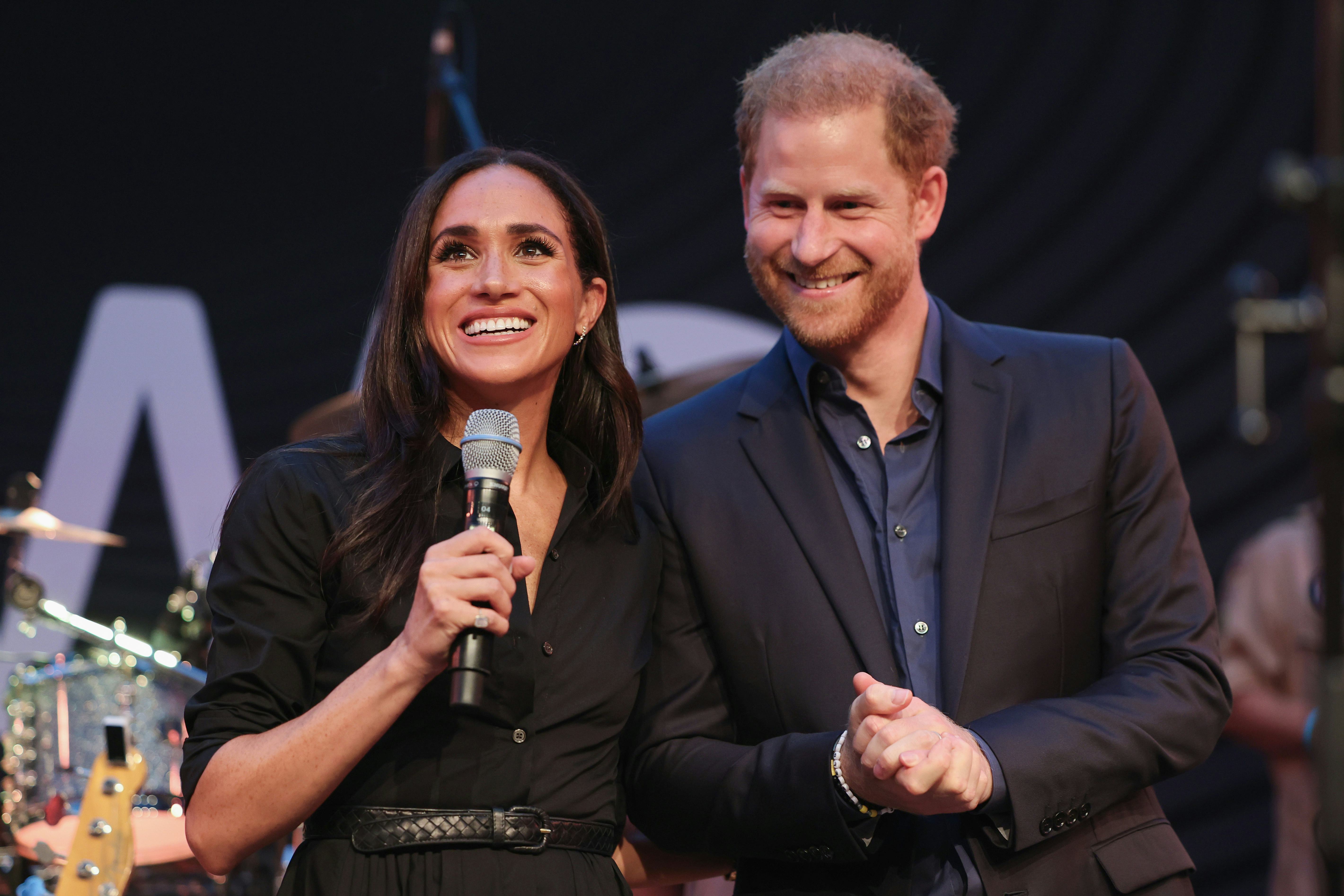 DUESSELDORF, GERMANY - SEPTEMBER 12: Prince Harry, Duke of Sussex and Meghan, Duchess of Sussex spea&hellip;