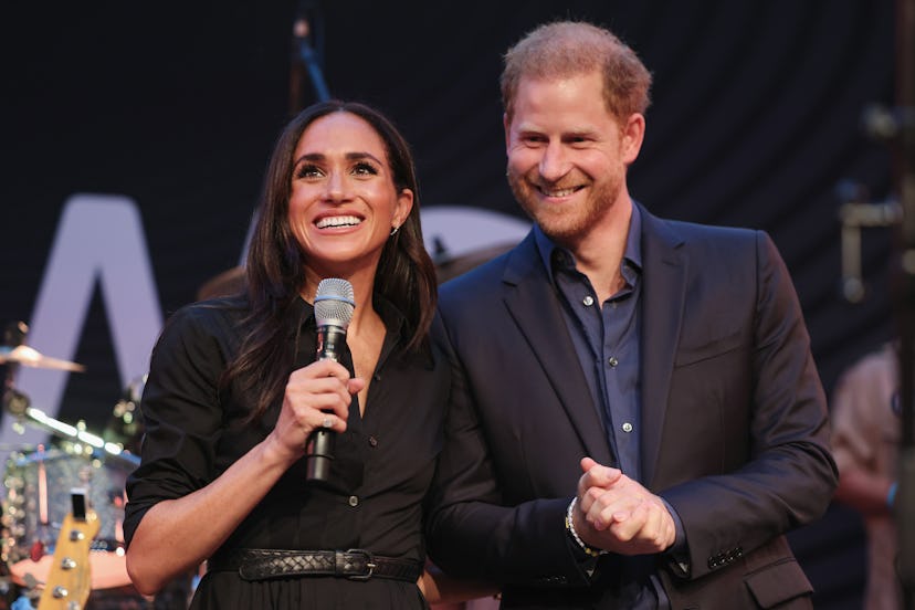 DUESSELDORF, GERMANY - SEPTEMBER 12: Prince Harry, Duke of Sussex and Meghan, Duchess of Sussex spea…