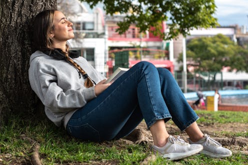 Here are four manifestation affirmations to use everyday, according to an expert.