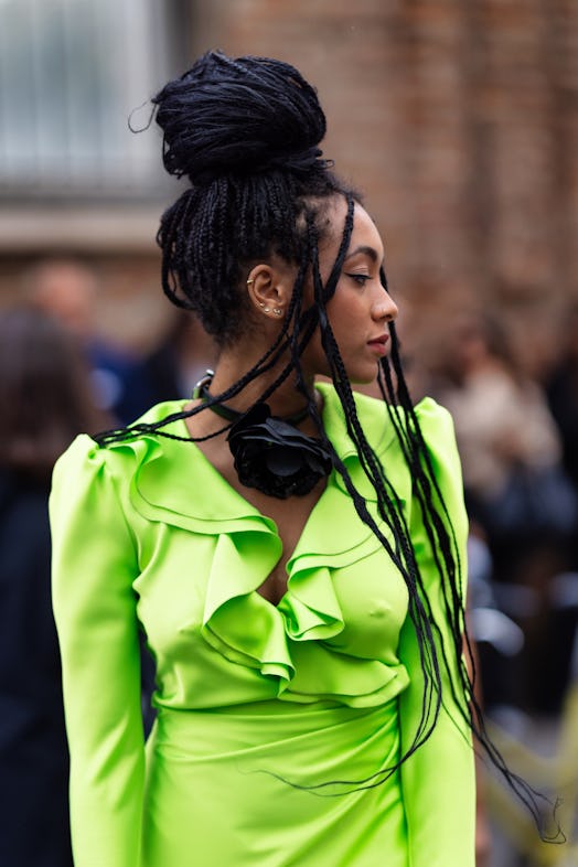 Micro braids are a Milan Fashion Week Spring/Summer 2024 street style beauty trend