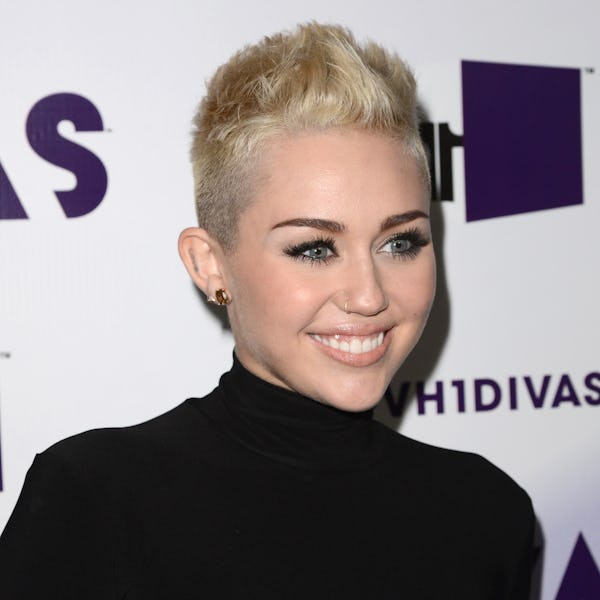 Miley Cyrus platinum spiky pixie cut in 2012