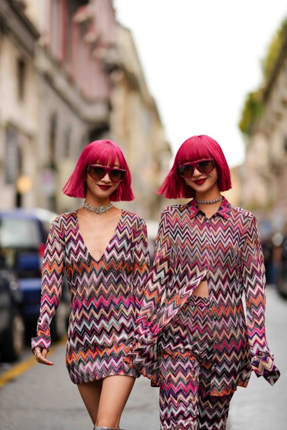 Blunt bangs are a Milan Fashion Week Spring/Summer 2024 street style beauty trend