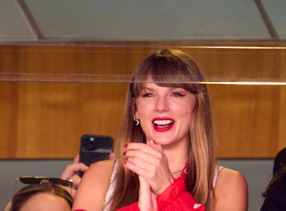 Taylor Swift is dating like a dude
