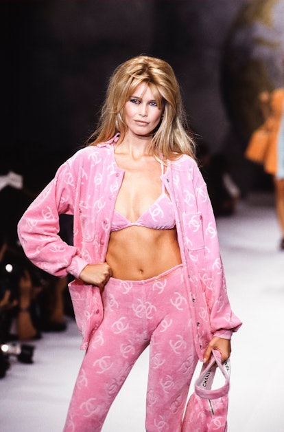 Claudia Schiffer walks the runway for Chanel's Spring 1996 show. 