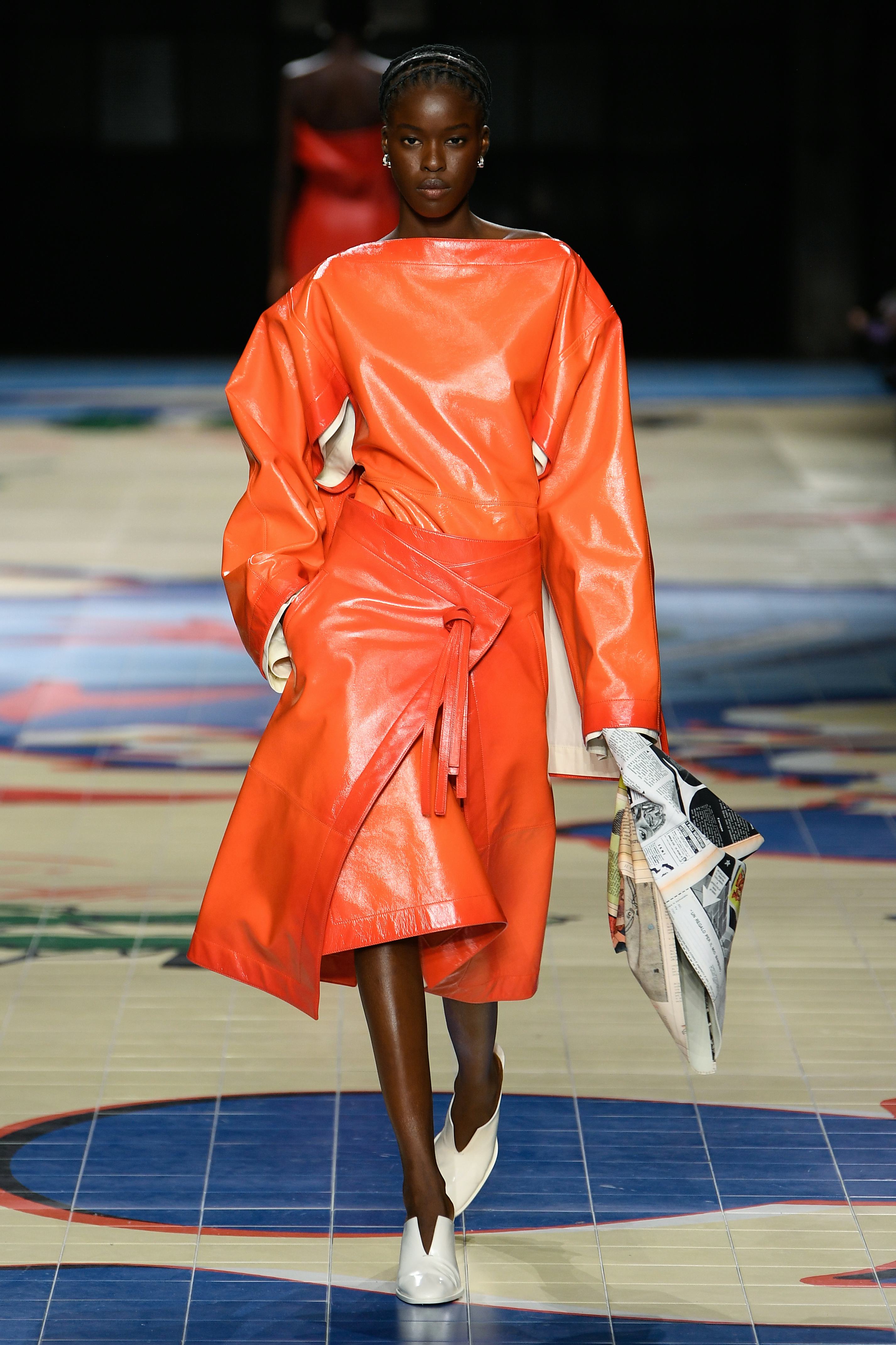 Model on the runway at the Bottega Veneta Spring 2024 Ready to Wear Fashion Show on September 23, 20&hellip;