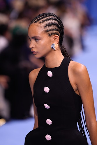 Paris Hair Trends For Fashion Week That Broke My Hair Rut