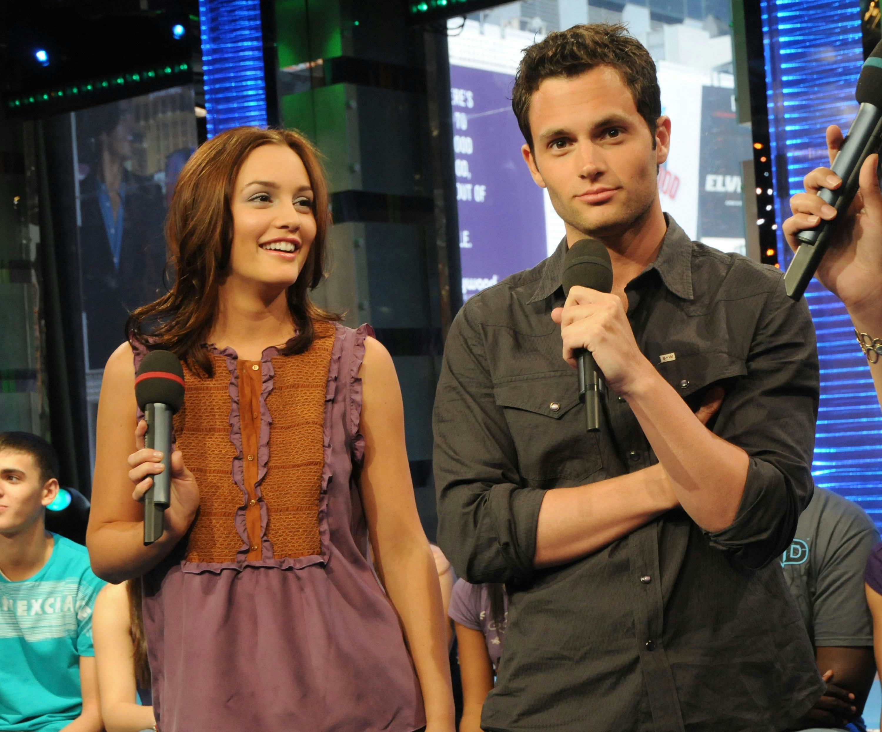 Penn Badgley and Leighton Meester visit MTV&rsquo;S &ldquo;TRL&rdquo; at MTV in Times Square Studios on May 13, 2008 i&hellip;