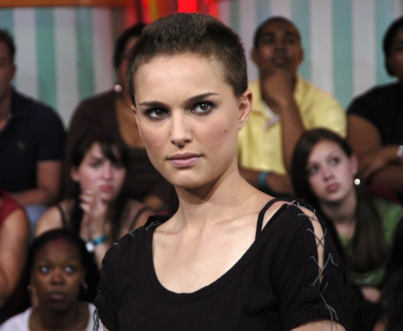 Natalie Portman during Natalie Portman, Courteney Cox Arquette and Tony Hawk Visit MTV’s “TRL” - Jul…