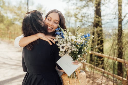 Here is the best wedding gift for each zodiac sign.