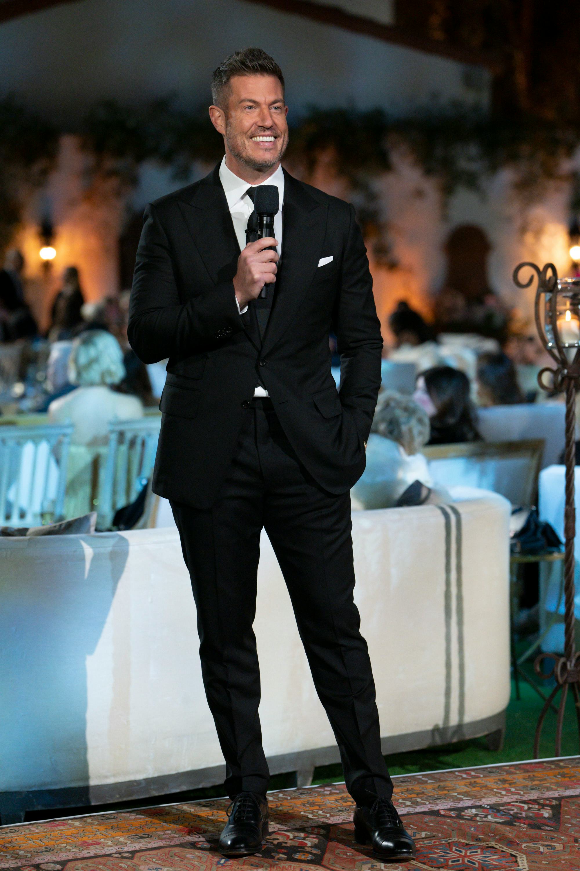 Jesse Palmer at the &lsquo;Golden Bachelor&rsquo; wedding