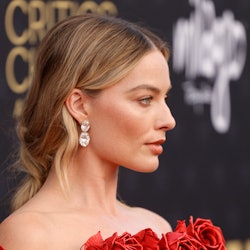 Margot Robbie low bun at 2024 Critics Choice Awards