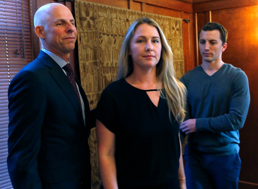 Denise Huskins, Aaron Quinn, and attorney Doug Rappaport in 2016. Photo via Getty Images