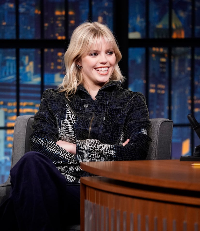 Reneé Rapp joke about her "lack of media training" amid 'Mean Girls' press tour.