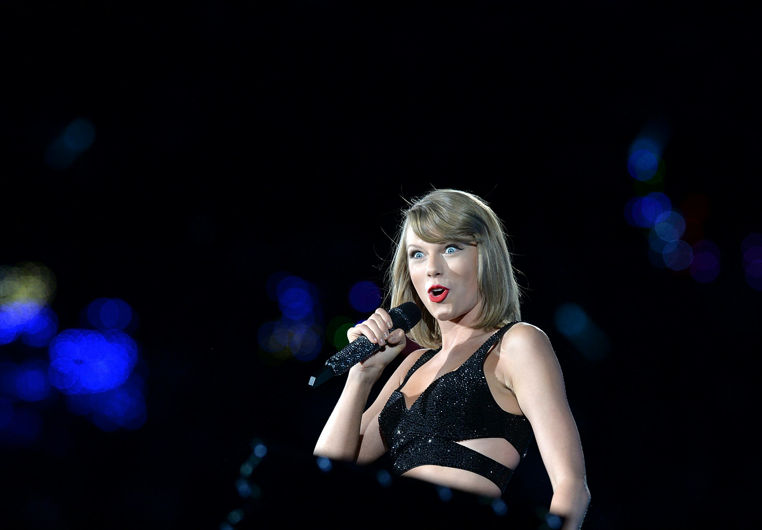 Taylor Swift giving us everything (but also nothing)