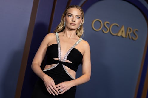 Hollywood, CA - January 09: Margot Robbie, on the red carpet at the Academy of Motion Picture Arts a...