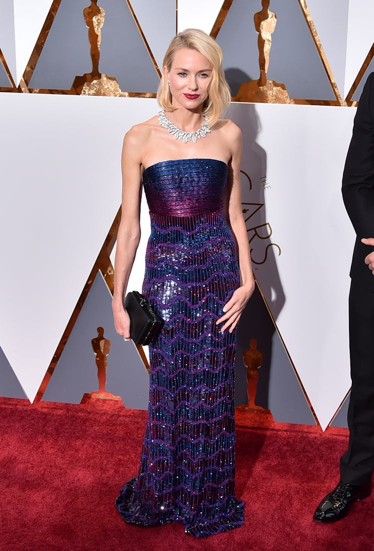 Naomi Watts at the 2016 Academy Awards.