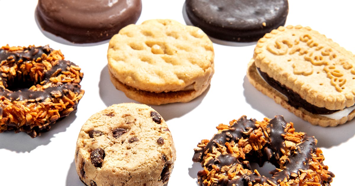 Here's What Not To Say If A Girl Scout Asks If You'd Like To Buy Cookies