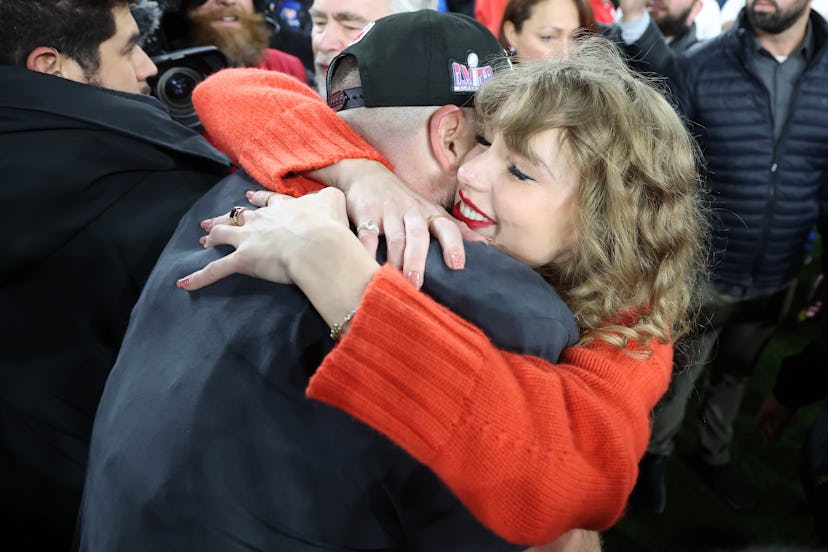 Taylor Swift and Super Bowl champion Travis Kelce
