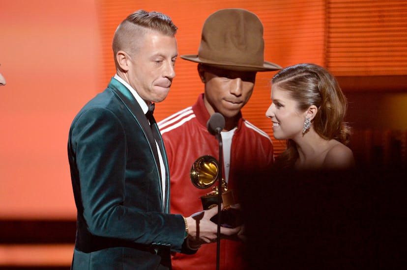 LOS ANGELES, CA - JANUARY 26:  (L-R) Rapper Macklemore, musician-producer Pharrell Williams and actr...