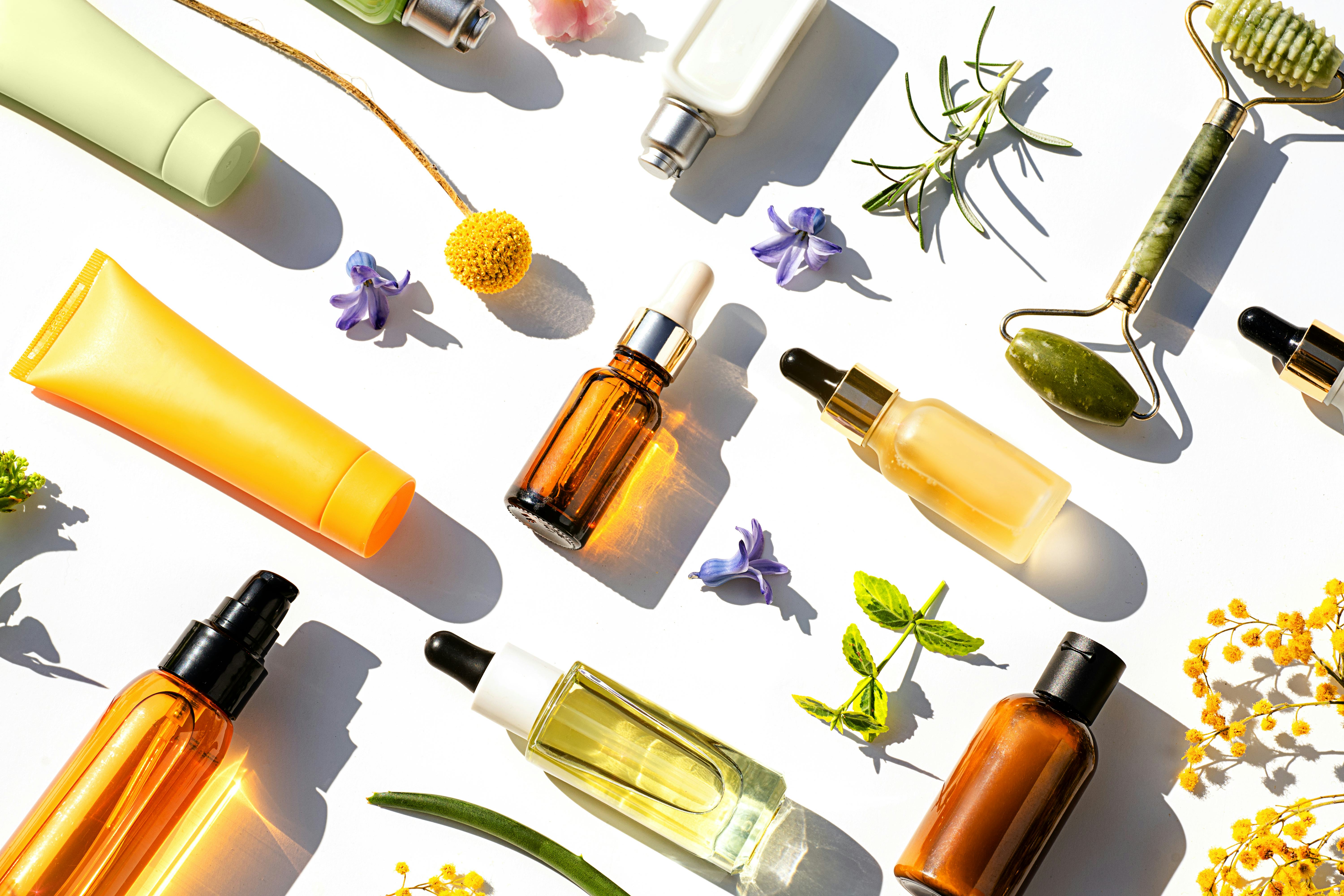 What's The Difference Between Extracts And Oils In Skin Care? How To