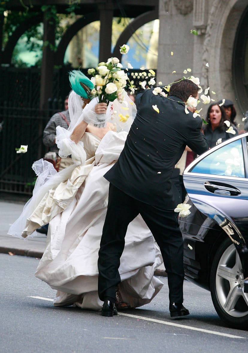‘Sex And The City’ Fans Are Divided On Whether Carrie Ruined Her Wedding