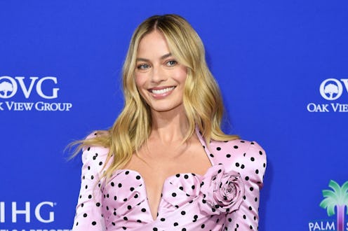 TOPSHOT - Australian actress Margot Robbie arrives for the 35th Annual Palm Springs International Fi...