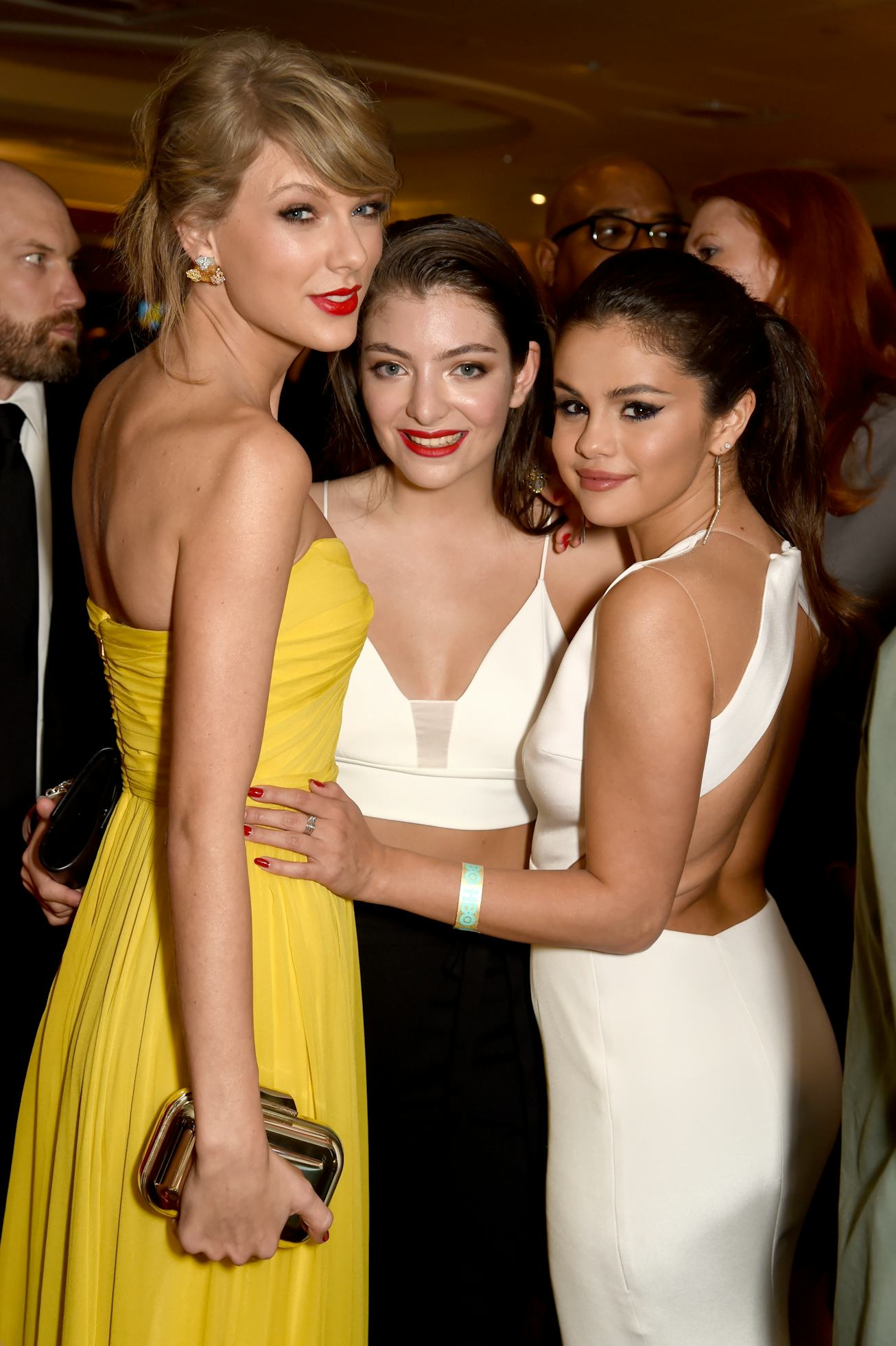 BEVERLY HILLS, CA - JANUARY 11:  (L-R) Musician Taylor Swift, singer Lorde and actress/singer Selena...