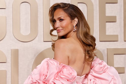Jennifer Lopez hair golden globes 2024