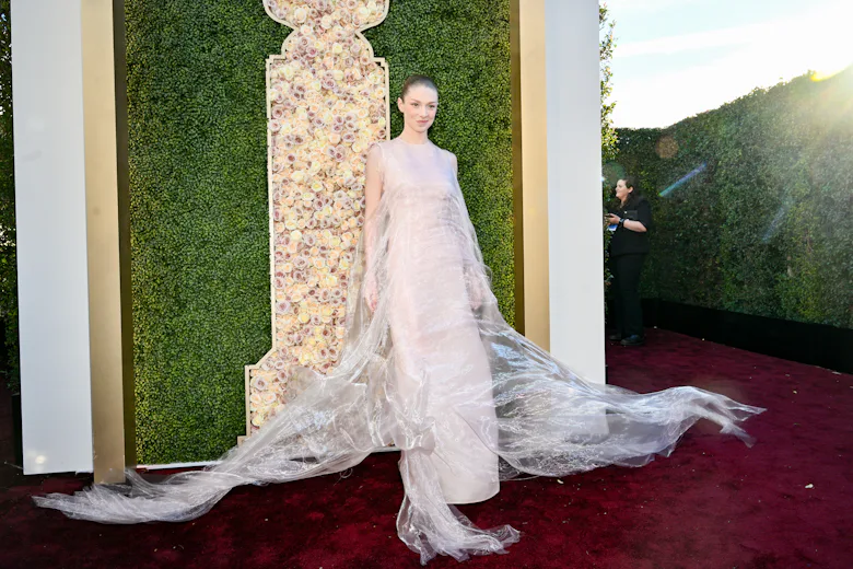 Hunter Schafer's Golden Globes Dress Is Very "Ghost of Hollywood Future" Hunter Schafer's Golden Globes Dress Is Very "Ghost of Hollywood Future"