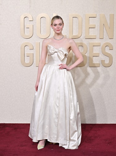 Elle Fanning attends the 81st Annual Golden Globe Awards 
