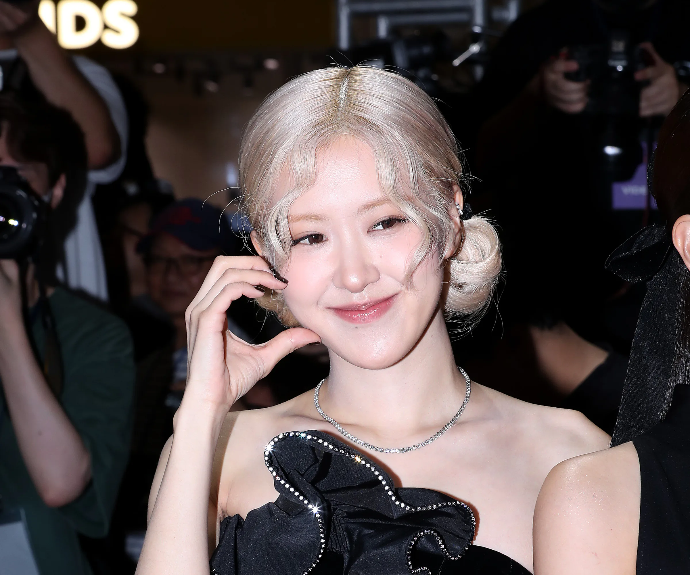 Rose Mee Rosé 'Rosie' Album Release Date, Track List