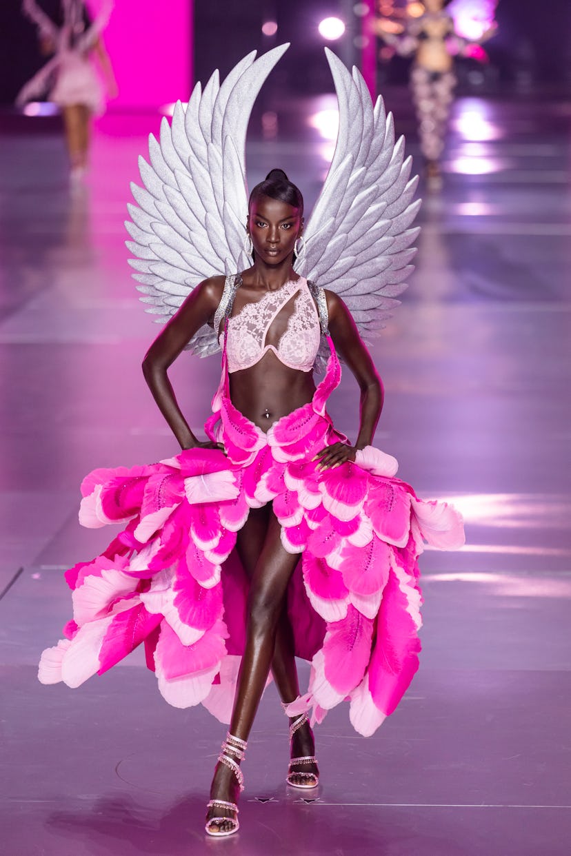 BROOKLYN, NEW YORK - OCTOBER 15: Anok Yai walks the runway during the Victoria's Secret Fashion Show...