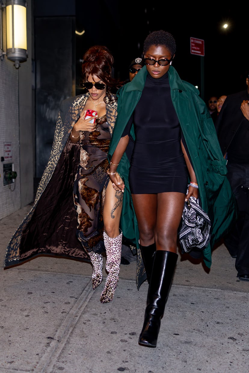 NEW YORK, NEW YORK - OCTOBER 15: Teyana Taylor and Jodie Turner-Smith are seen in Meatpacking on Oct...