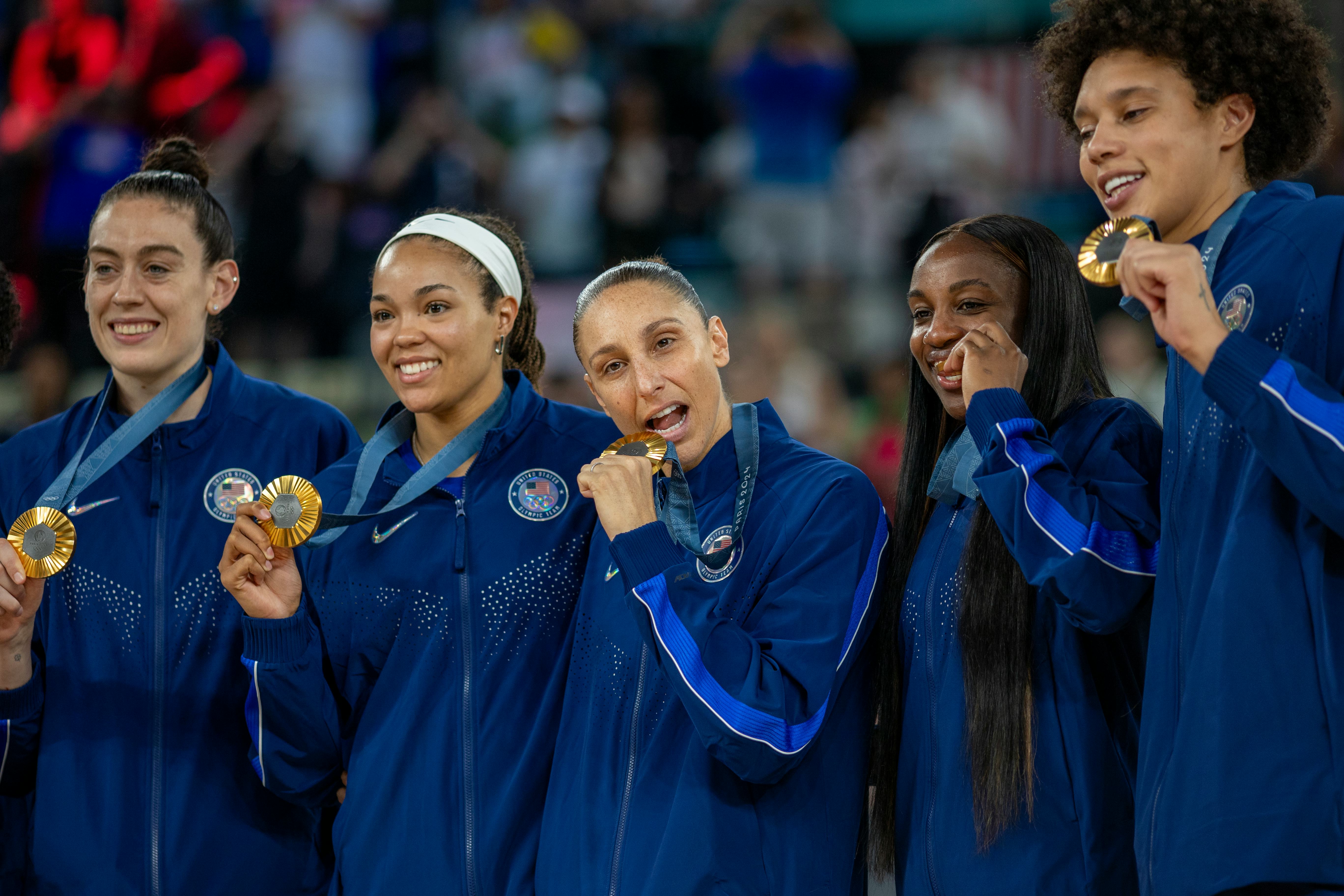 Breanna Stewart (NY Liberty) and Napheesa Collier (Minnesota Lynx), former teammates from the US Wom&hellip;