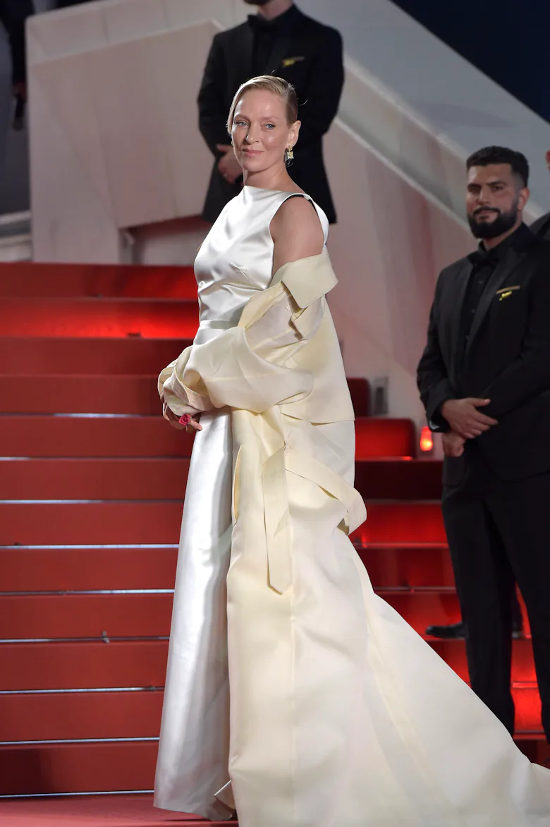 Uma Thurman's Jet Black Cocktail Dress Will Never Go Out Of Style Uma Thurman's Jet Black Cocktail Dress Will Never Go Out Of Style