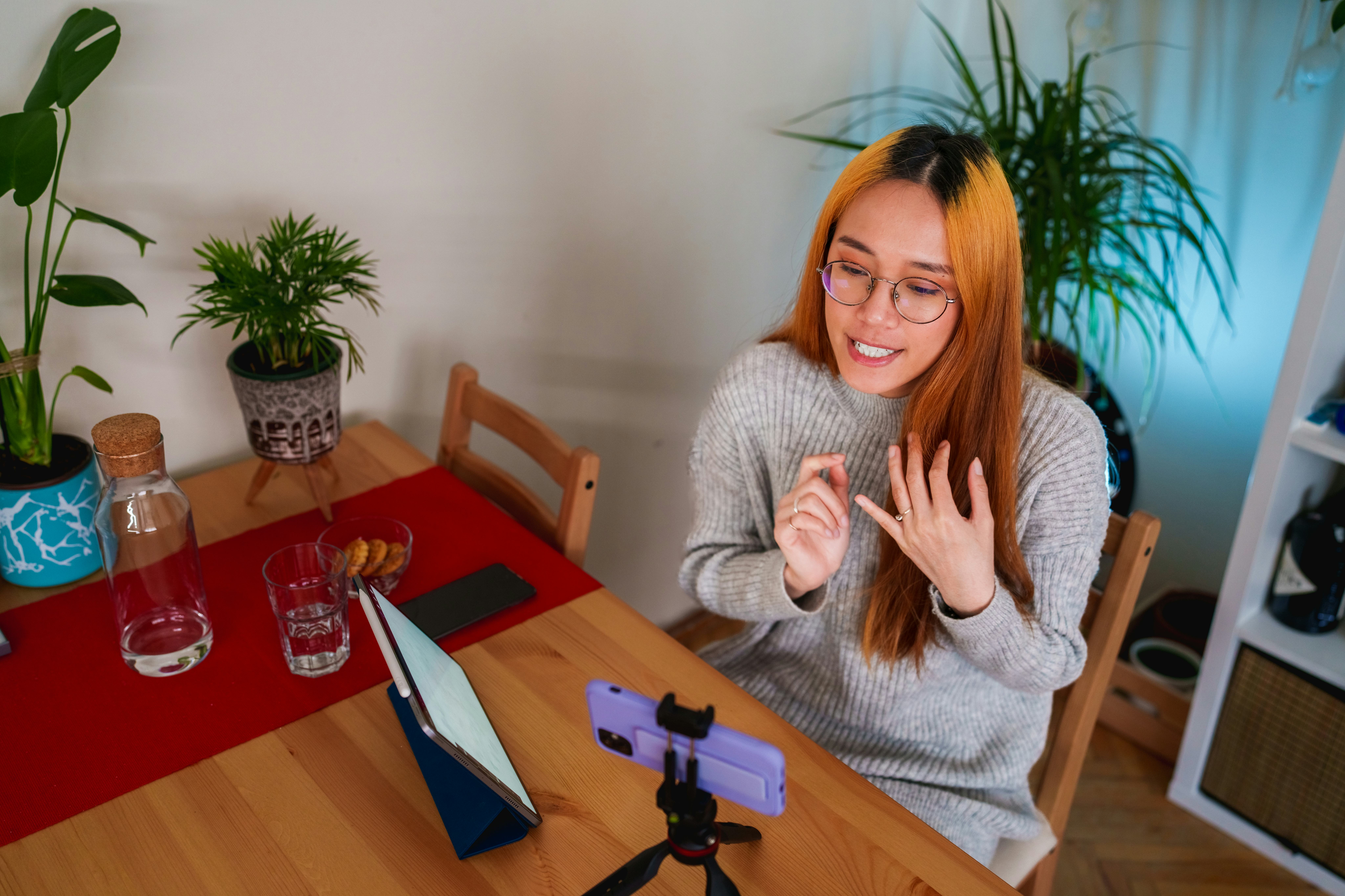 Tarot &amp; astrologer vlogs.