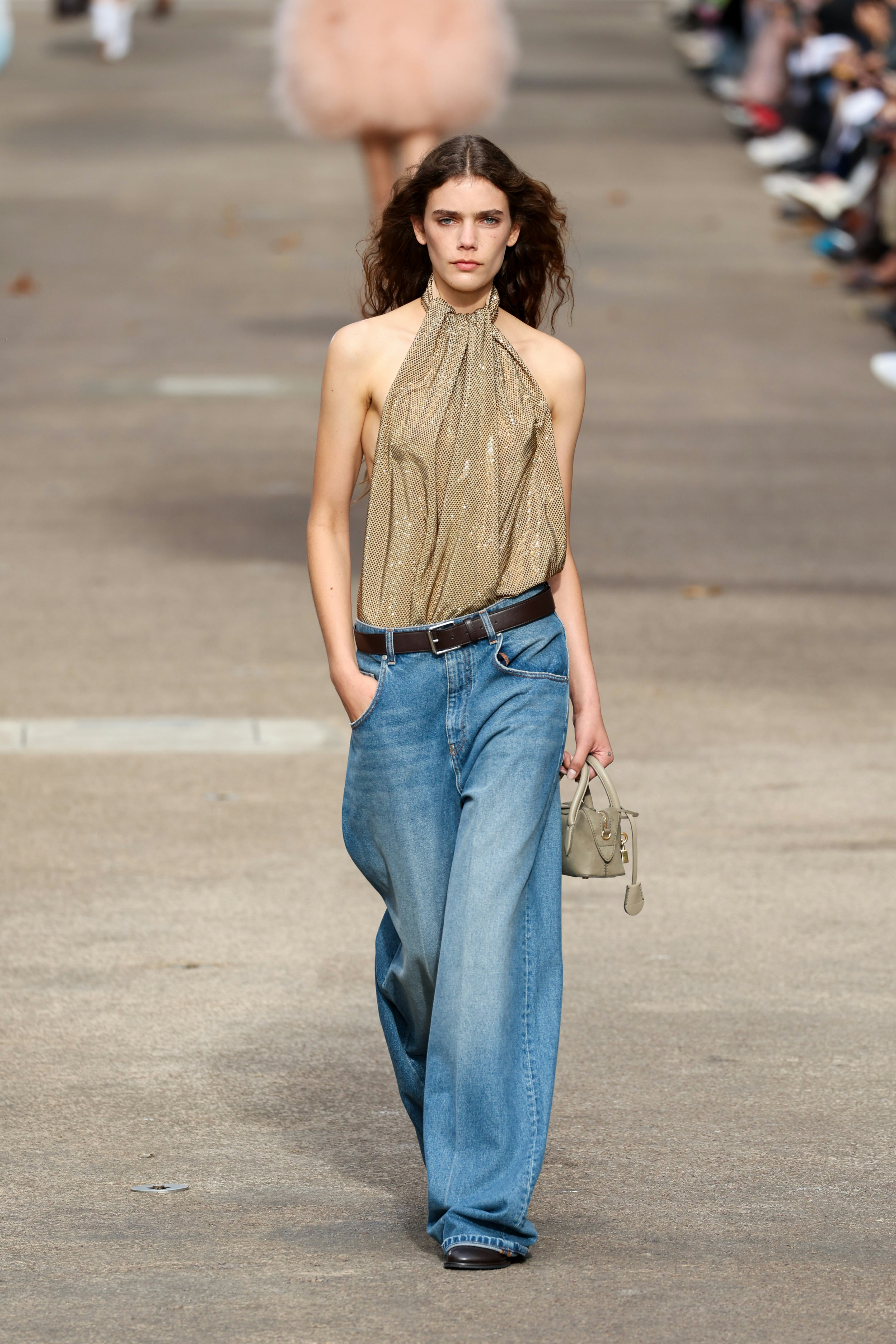 10 Spring Summer 2025 Runway Outfit Ideas Paris France September 30
