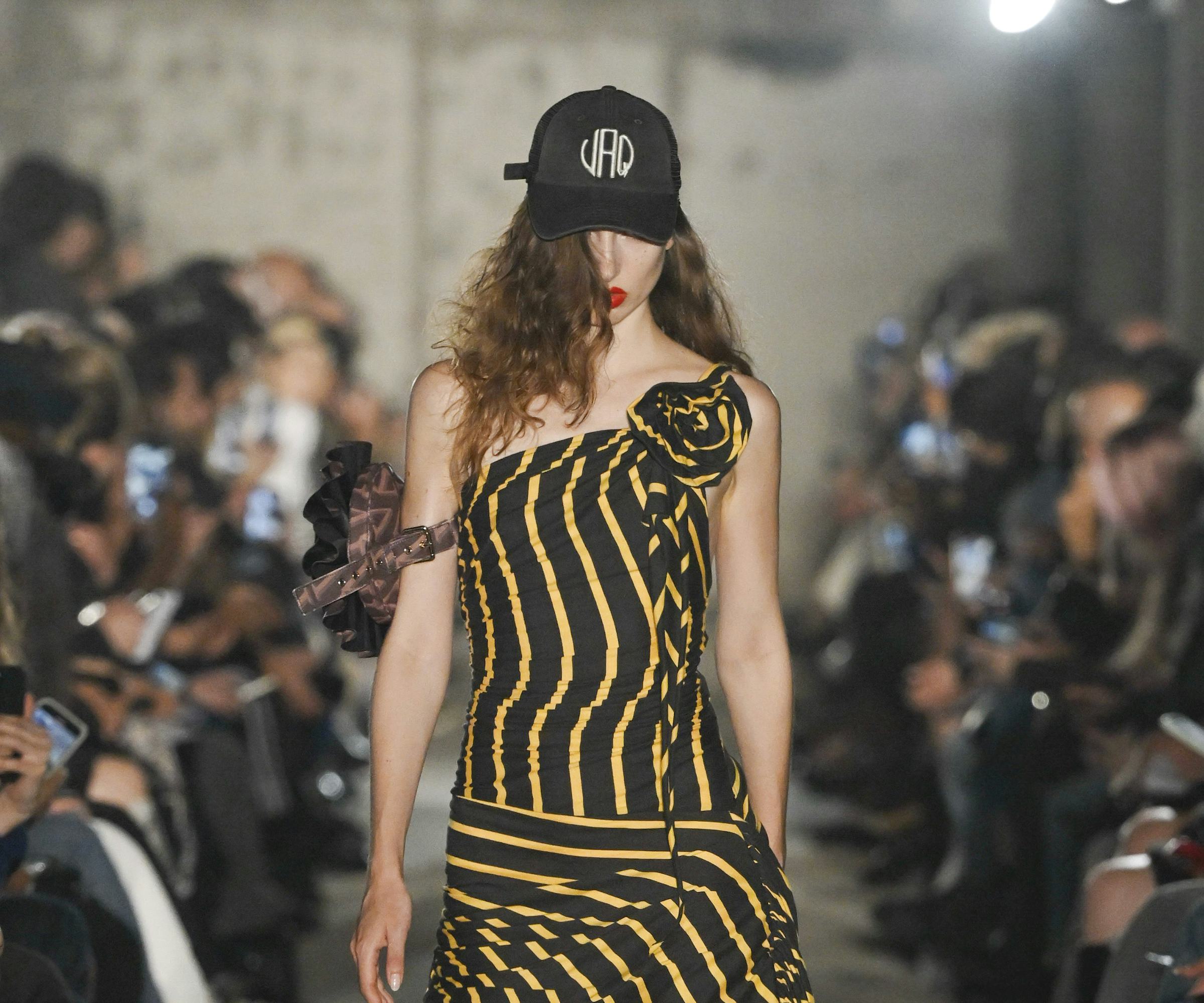 10 Spring/Summer 2025 Runway Outfit Ideas