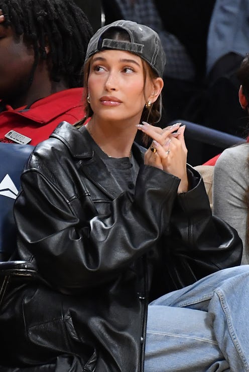 Hailey Bieber all-brown fall outfit