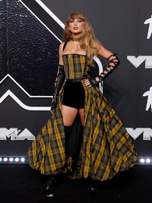 elmont-new-york-september カラータイツの女王、ブレア・ウォルドーフが 2024 年のトップトレンドのすべてを発明した